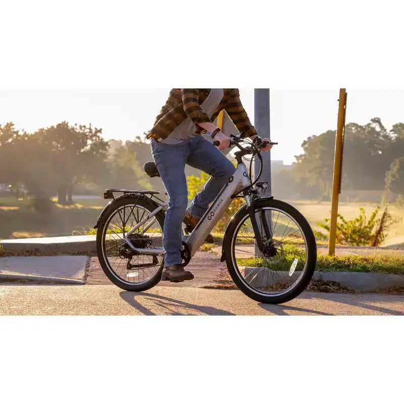 GoPowerBike GoVelo Bicicleta eléctrica para adultos | Caja abierta