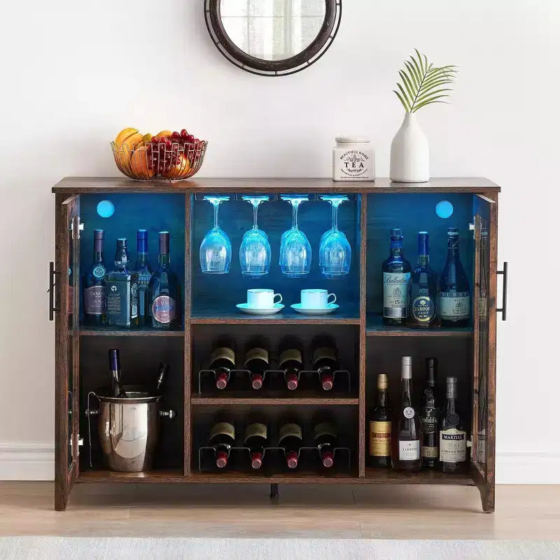 Botellero con almacenamiento y luz, Muebles de bar para el hogar, Bar para licores en casa, Mueble cafetero con estante para copas