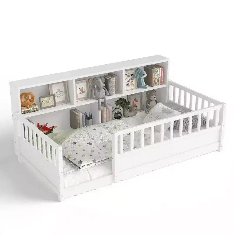 Cama de suelo Montessori de madera con barandillas estilo valla de 21.4'' y 5 estantes de almacenamiento, estructura de cama para niños para dormitorio