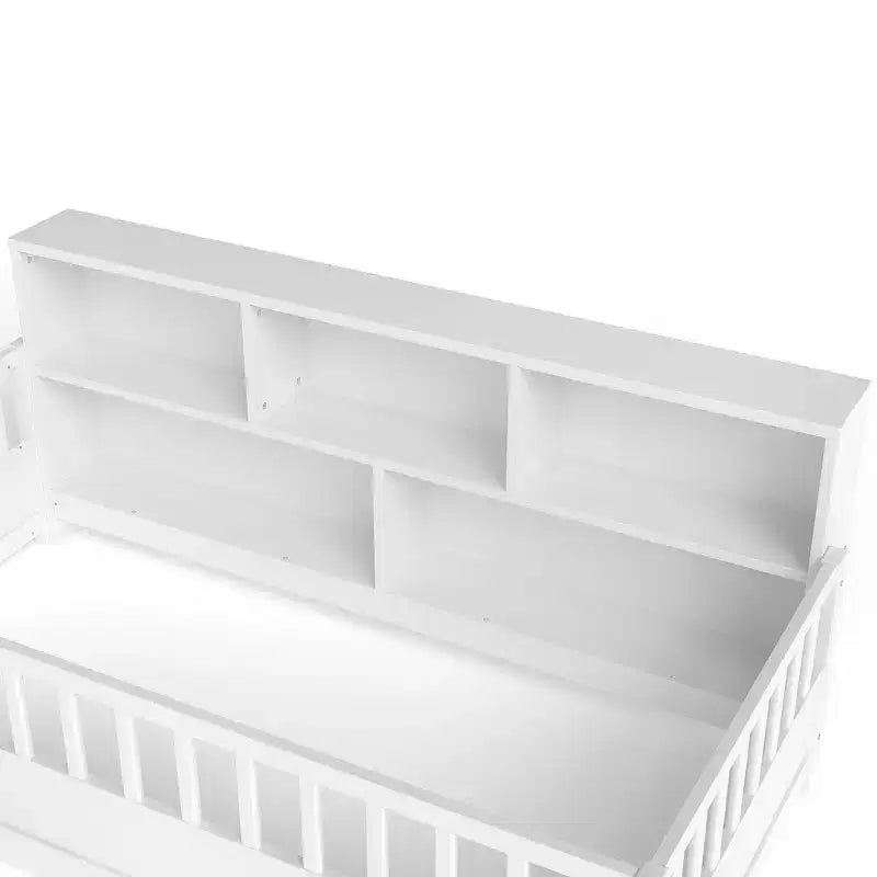 Cama de suelo Montessori de madera con barandillas estilo valla de 21.4'' y 5 estantes de almacenamiento, estructura de cama para niños para dormitorio