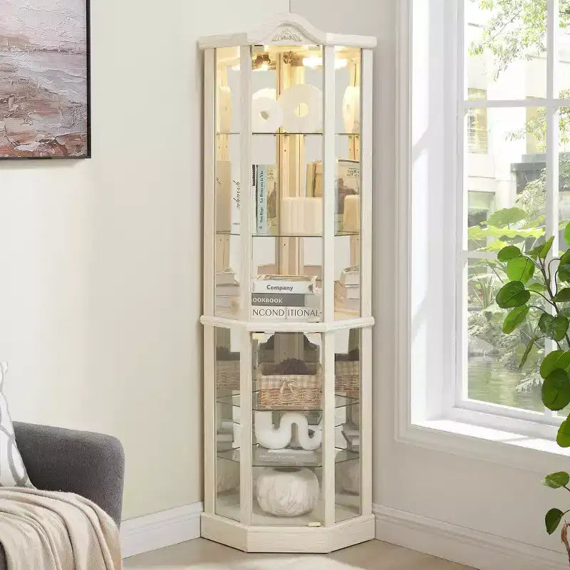 Vitrina de esquina de cristal con luz, decoración tallada y estantes ajustables para bar o vino
