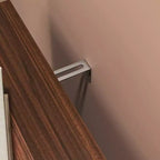 Zapatero de Madera Independiente de Cuatro Niveles con un Cajón, Puertas de Armario Blancas y Estantes Ajustables, Ideal para Entradas, Nogal