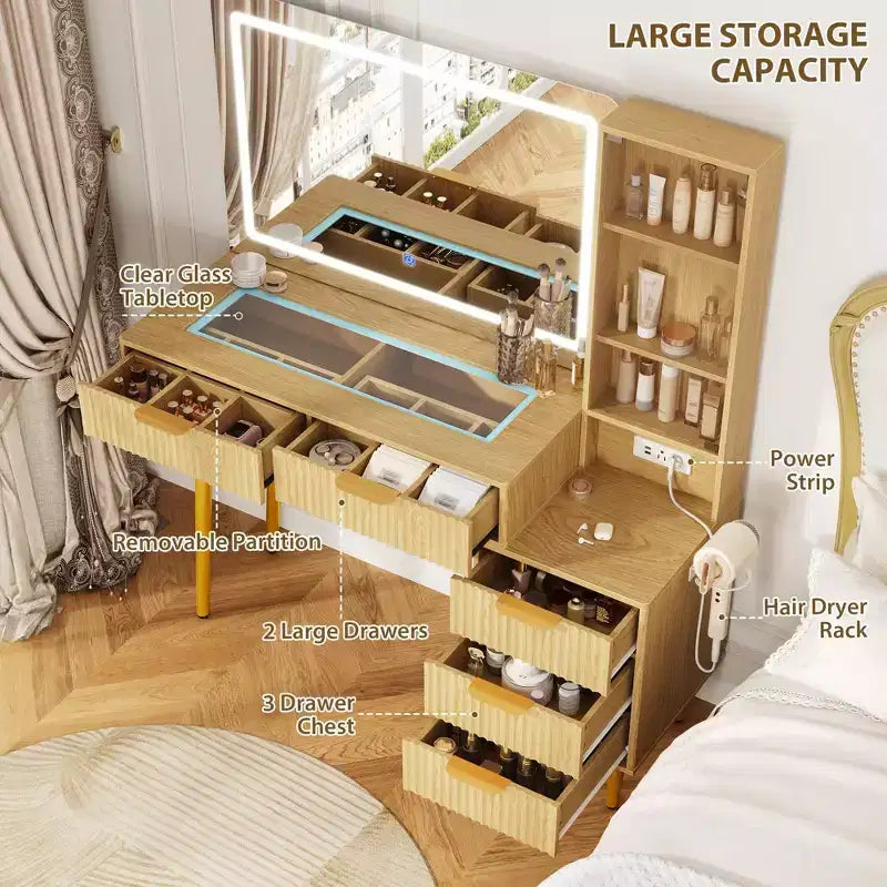 Tocador empotrado con espejo, 5 cajones, encimera de cristal, puertas de gabinete, estantes ajustables, patas de madera y amplio espacio de almacenamiento.