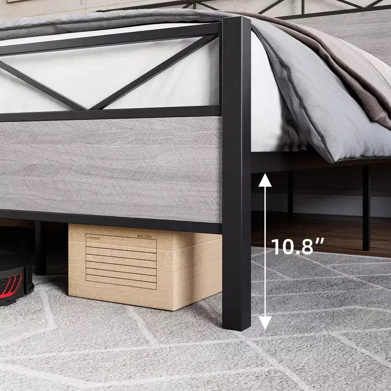 Estructura de cama King Size con cabecero, base de plataforma industrial King con 14 fuertes listones metálicos de soporte, almacenamiento debajo de la cama, sin ruido