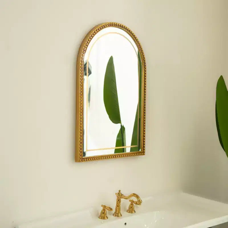 Miroir mural décoratif à arc perlé de 20 po avec éclairage DEL, miroir de courtoisie rétro avec 3 modes de couleur pour la salle de bain ou l'entrée - Panipeachy