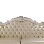 Sofá Dresden de 85.5" en piel sintética y acabado blanco hueso - Acme Furniture: Tapizado tradicional con capitoné y ribete de tachuelas