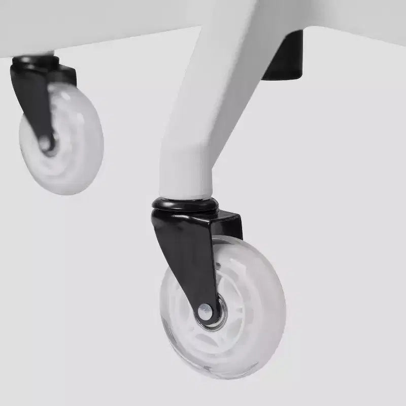 Silla de juego Airflex2 de malla con reposapiés blanca - Techni Sport: Inclinación sincronizada, capacidad de 124,7 kg, diseño ergonómico