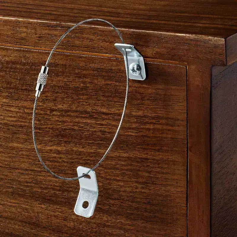 Mesa de consola Nephi con dos cajones de chapa de madera nogal marrón - Threshold™ diseñada con Studio McGee