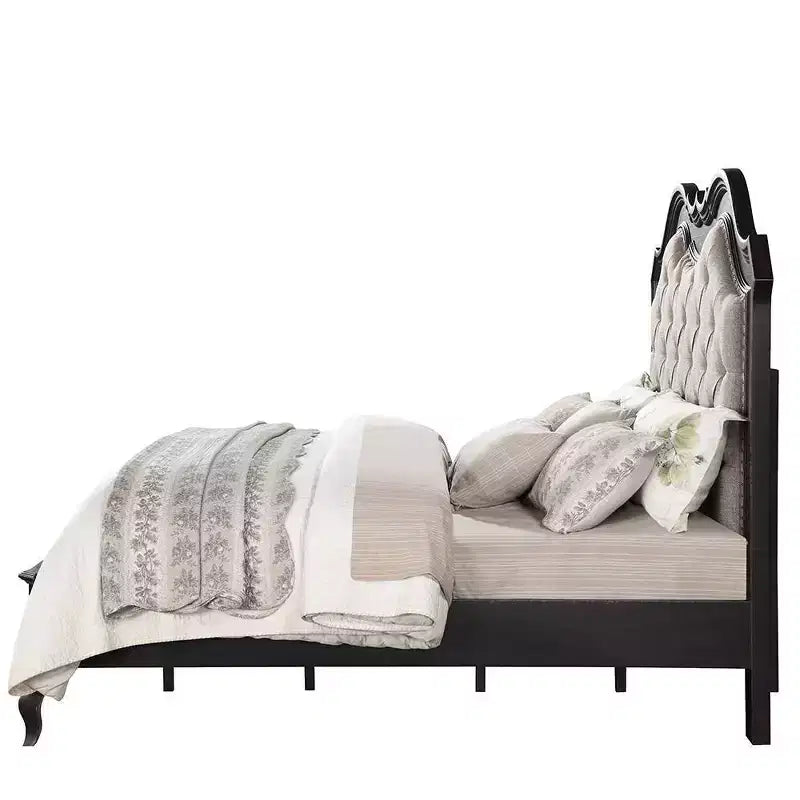 Cama Queen de 169 cm, tela beige, acabado negro antiguo - Tapicería de lino, marco de madera, diseño capitoné