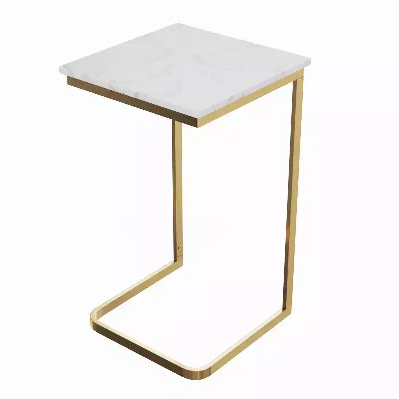 Mesa auxiliar en forma de C Lavish Home – Mesa auxiliar de mármol auténtico con estructura de hierro dorado para sofá, sillón biplaza o cama – Muebles modernos para sala de estar, blanco