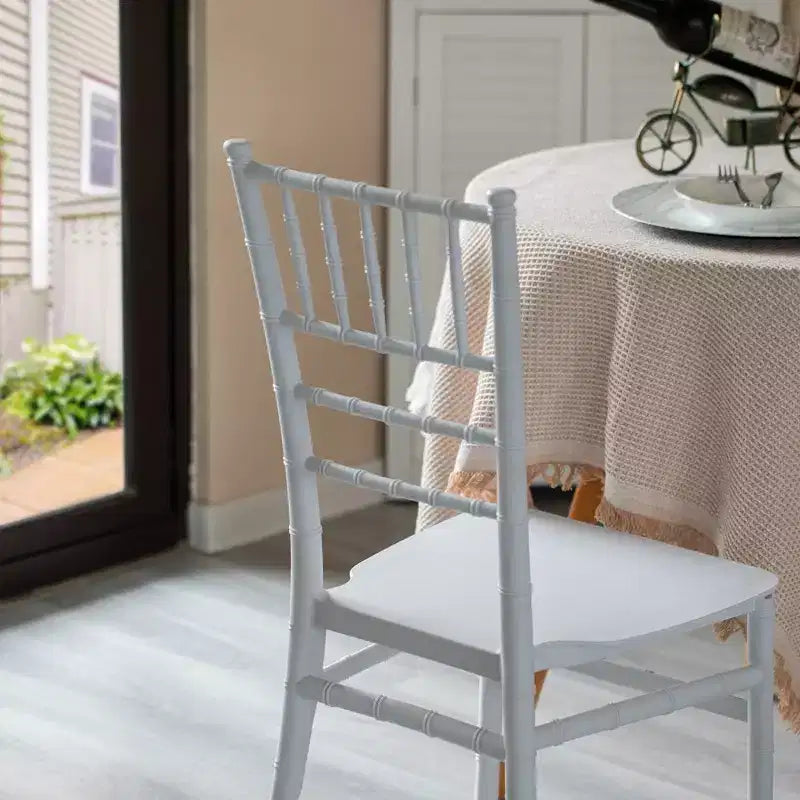 Chaise de salle à manger Chiavari empilable moderne Fabulaxe, sièges pour les repas, les événements et les mariages, chaise de fête, blanc