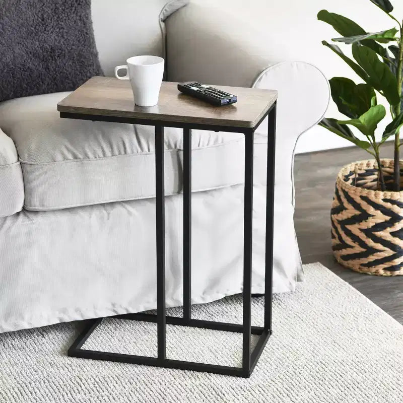 Mesa auxiliar en forma de C Jamestown de Household Essentials
