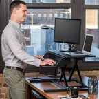 Soporte elevador para monitor de escritorio de pie de dos niveles con bandeja de teclado incorporada Stand Up Desk Store AirRise Pro (blanco, 32 de ancho)